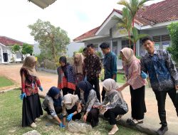 Manfaatkan Sisa Sayuran, Mahasiswa BKI UIN Raden Intan Lampung . Isi Lubang Biopori di Lapas Narkotika Kelas II A Bandar Lampung.