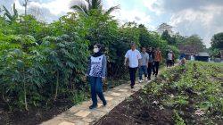 Perkuat Pembinaan Keterampilan Warga Binaan, Kalapas Bandar Lampung Tinjau Lokasi Rencana Peternakan Bersama Kakanwil Ditjenpas Lampung
