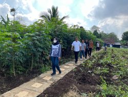 Perkuat Pembinaan Keterampilan Warga Binaan, Kalapas Bandar Lampung Tinjau Lokasi Rencana Peternakan Bersama Kakanwil Ditjenpas Lampung
