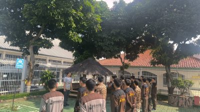 Warga Binaan Lapas Kelas I Bandar Lampung Rutin Ikuti Kegiatan Pramuka di Lapangan Apel