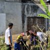 Rutin Cek Selokan Area Bangsal, KPLP Lapas Kelas I Bandar Lampung Gencarkan Patroli Antisipasi Pelarian dan Genangan Sampah